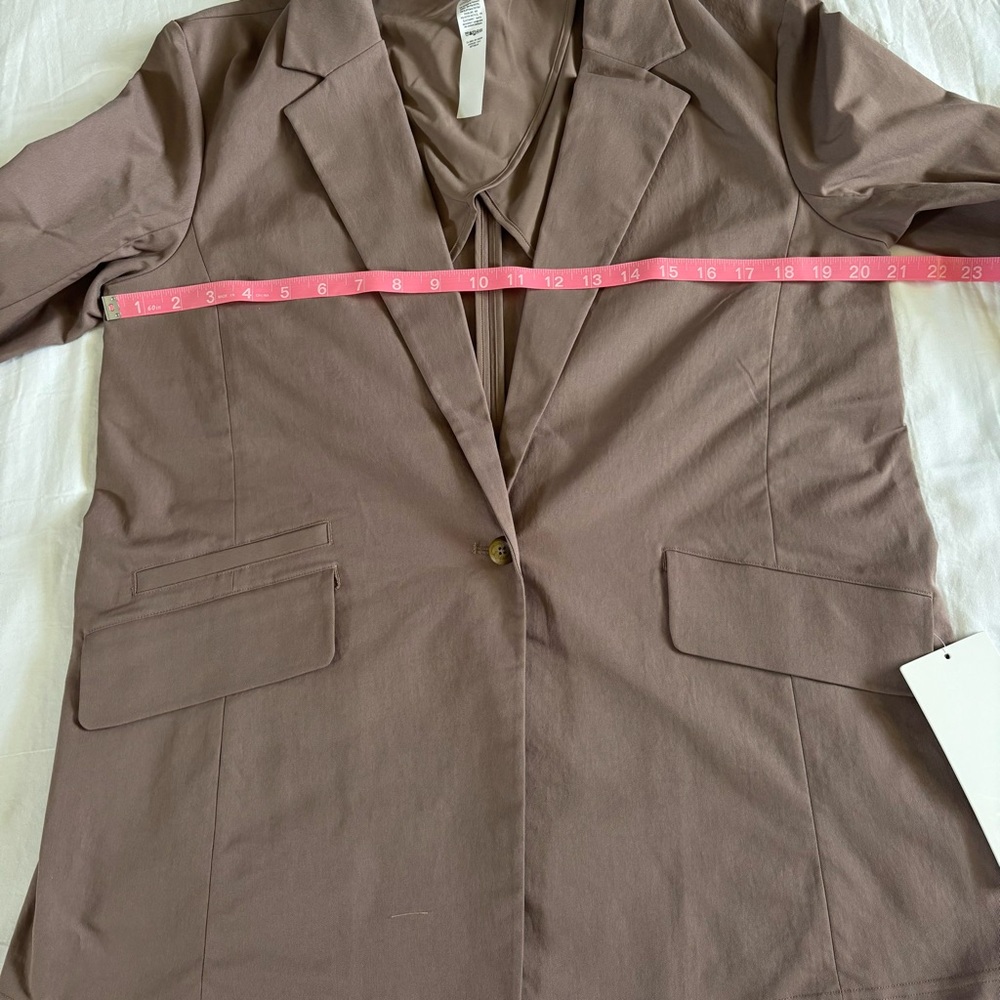 Lululemon Relaxed Fit Twill Blazer TPTC Taupetastic Brown Women’s Size M - Picture 2 of 6